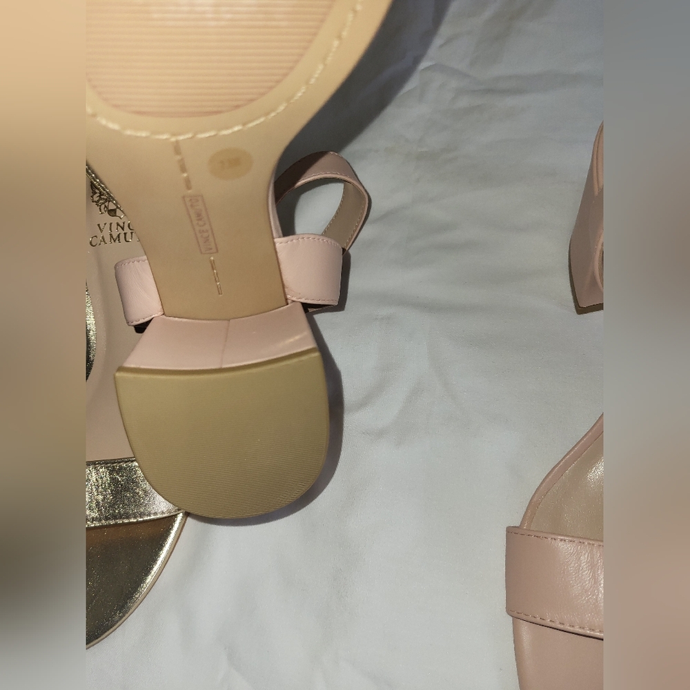 Vince Camuto Sandals Size 7.5 - Picture 2 of 2